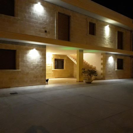 Af Service B&B Mesagne Bagian luar foto