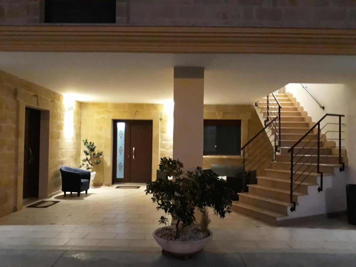 Af Service B&B Mesagne Bagian luar foto
