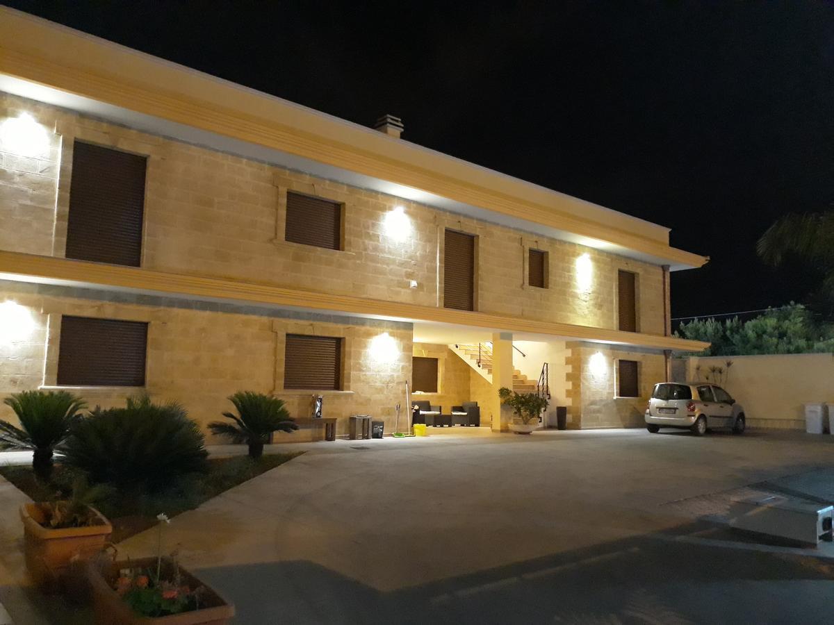 Af Service B&B Mesagne Bagian luar foto