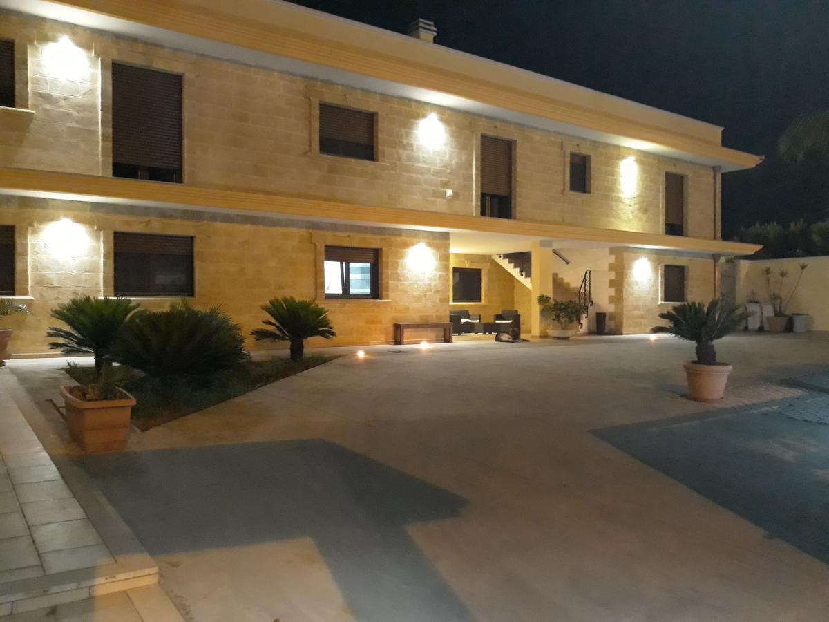 Af Service B&B Mesagne Bagian luar foto